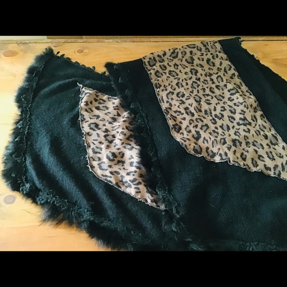 Scarf - Picture 2 of 6